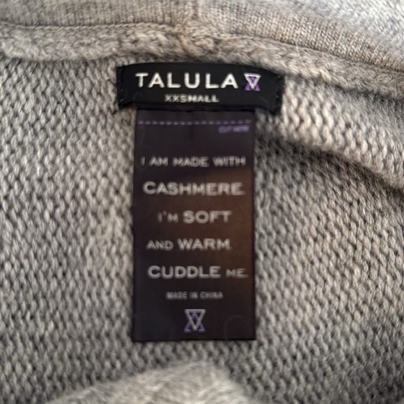 Aritzia Talula | Cashmere - Angora Blend Knit Hooded Poncho - Picture 6 of 9